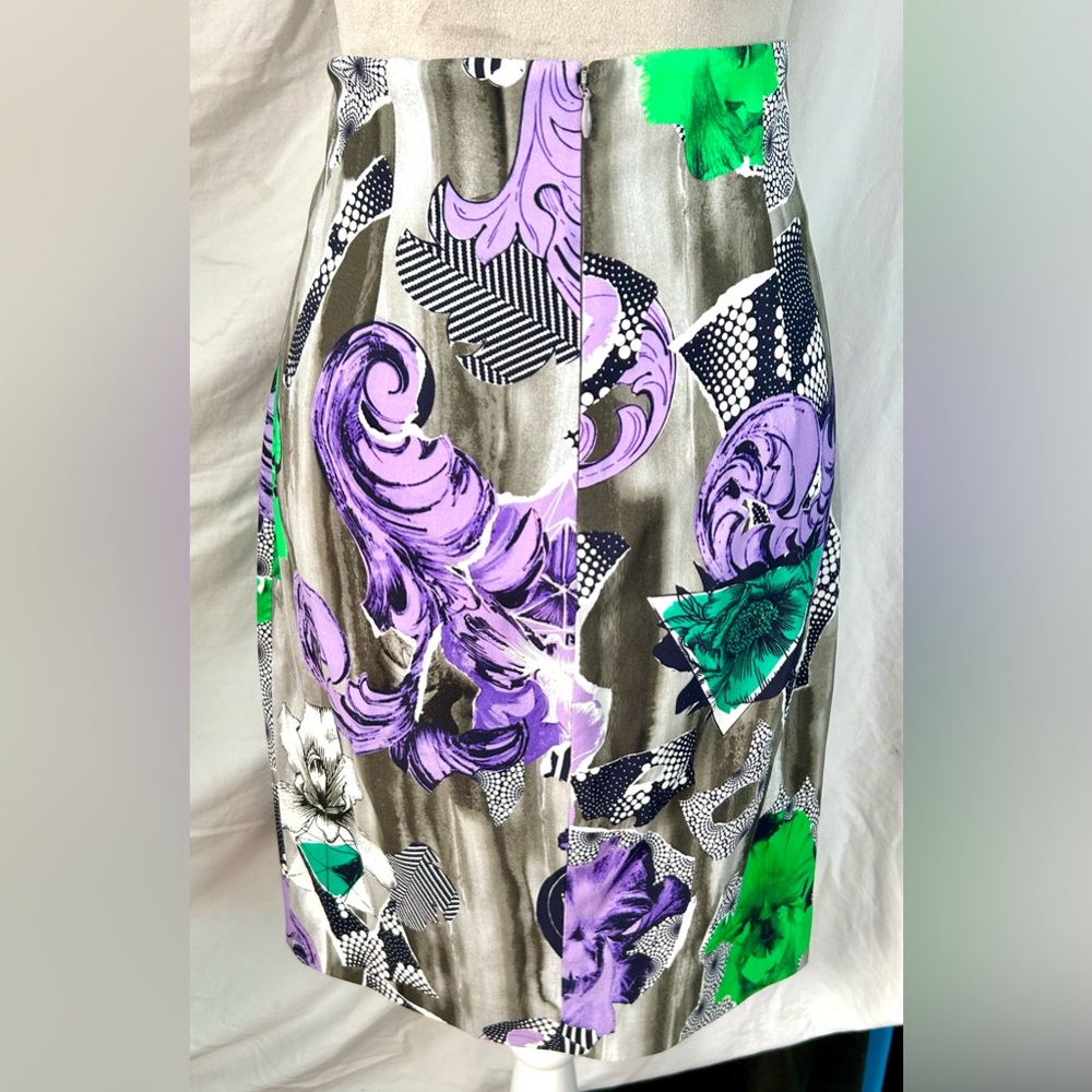 Versace Collection Grey, Purple, Green Abstract Pencil Skirt, Size M - Picture 9 of 13